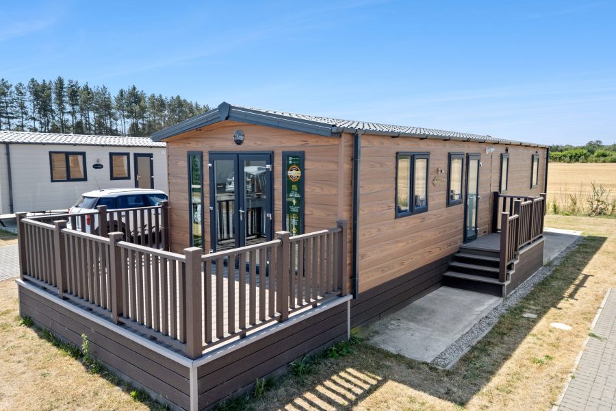 Pinewood Cedar lodge at Bawtry Lodge Country Park
